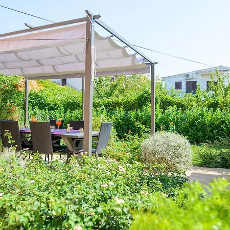 House Mirjana Prázdninový dům *