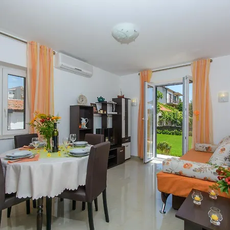 Prázdninový dům House Mirjana *